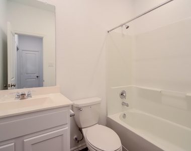 18438 Running Shadow Court - Photo Thumbnail 11