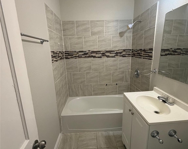 2101 Camille Street - Photo Thumbnail 4