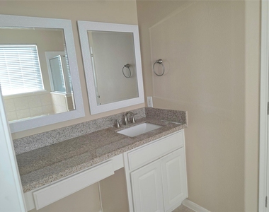 20110 Jasper Oaks Drive - Photo Thumbnail 11