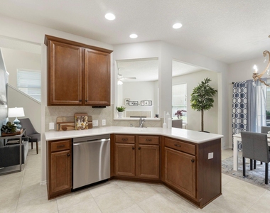 13600 Breton Ridge Street - Photo Thumbnail 8