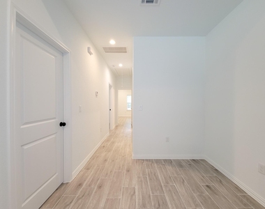 11849 Nelwood Street - Photo Thumbnail 22
