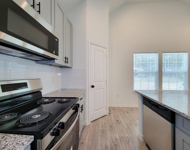 11849 Nelwood Street - Photo Thumbnail 16