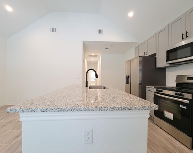 11849 Nelwood Street - Photo Thumbnail 13