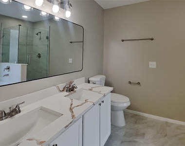 17534 S Summit Canyon Drive - Photo Thumbnail 7