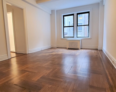 West 68 Street - Photo Thumbnail 1