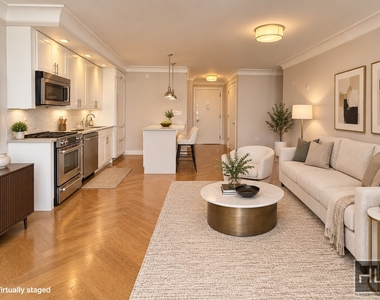 West 97th Street - Photo Thumbnail 1