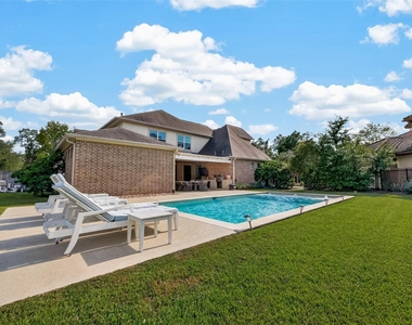 105 Sundown Ridge Place - Photo Thumbnail 45