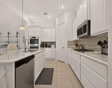 105 Sundown Ridge Place - Photo Thumbnail 18