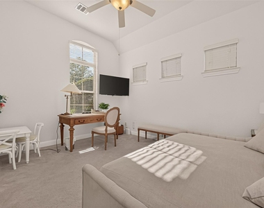 105 Sundown Ridge Place - Photo Thumbnail 4