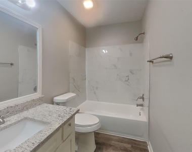 9115 Golden Sunshine Drive - Photo Thumbnail 15