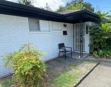 222 Caplin Street - Photo Thumbnail 12