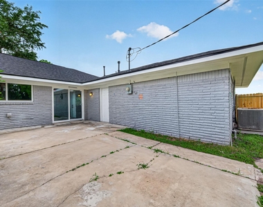 11903 Atwell Drive - Photo Thumbnail 44