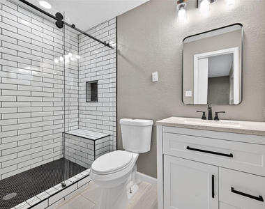 11903 Atwell Drive - Photo Thumbnail 7