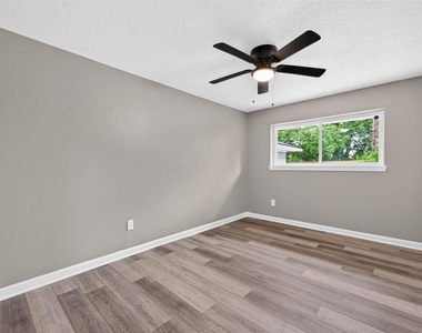 11903 Atwell Drive - Photo Thumbnail 24