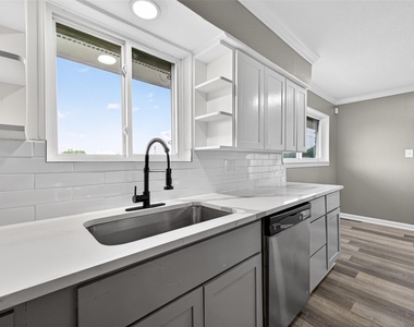 11903 Atwell Drive - Photo Thumbnail 30