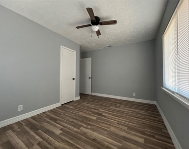 12002 Palmway Street - Photo Thumbnail 12