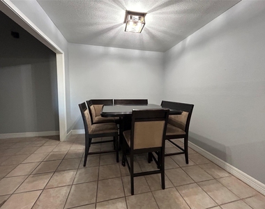 12002 Palmway Street - Photo Thumbnail 4