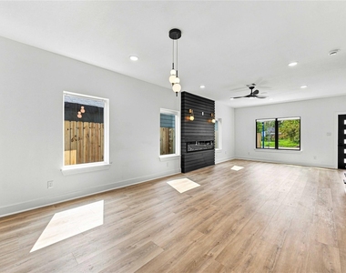 7969 Ritz Street - Photo Thumbnail 2