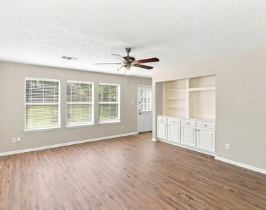 31107 Perlican Drive - Photo Thumbnail 1