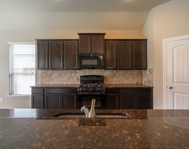 99 W Wading Pond Circle - Photo Thumbnail 14