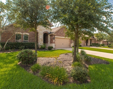 99 W Wading Pond Circle - Photo Thumbnail 2