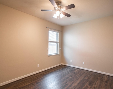 99 W Wading Pond Circle - Photo Thumbnail 30