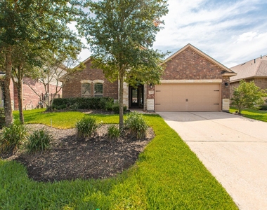 99 W Wading Pond Circle - Photo Thumbnail 1