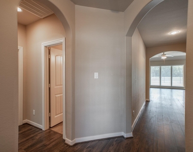 99 W Wading Pond Circle - Photo Thumbnail 3