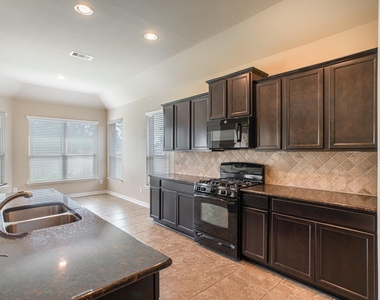 99 W Wading Pond Circle - Photo Thumbnail 13