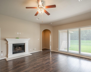 99 W Wading Pond Circle - Photo Thumbnail 12