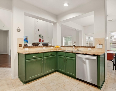 13306 Lilac Breeze Court - Photo Thumbnail 10