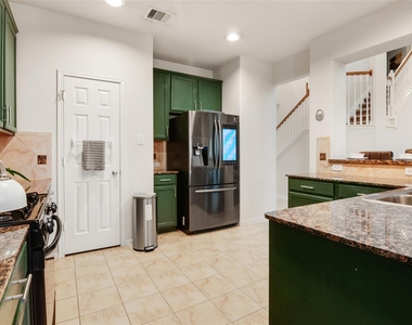 13306 Lilac Breeze Court - Photo Thumbnail 9