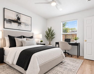 16111 Wisteria Hill Street - Photo Thumbnail 21