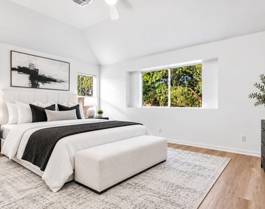 16111 Wisteria Hill Street - Photo Thumbnail 30