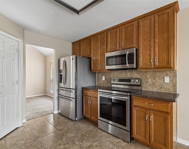 3414 Nottingham Lane - Photo Thumbnail 5