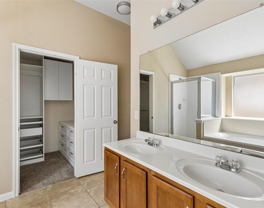 3414 Nottingham Lane - Photo Thumbnail 11