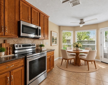 3414 Nottingham Lane - Photo Thumbnail 6