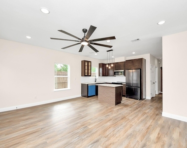 13513 Segrest Drive - Photo Thumbnail 7