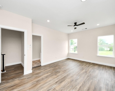 13513 Segrest Drive - Photo Thumbnail 19