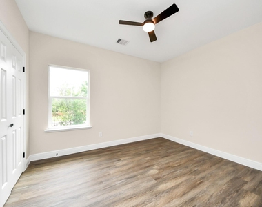 13513 Segrest Drive - Photo Thumbnail 23