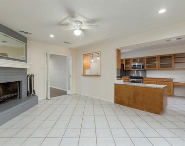 20357 Fieldtree Drive - Photo Thumbnail 5