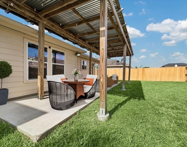 1523 Blossom Lane - Photo Thumbnail 27