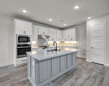 550 Chestnut Reef Court - Photo Thumbnail 11
