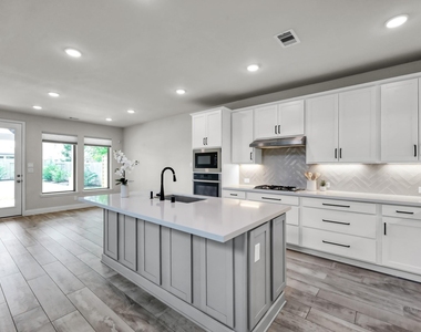550 Chestnut Reef Court - Photo Thumbnail 15