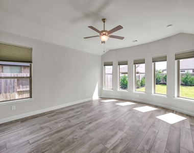550 Chestnut Reef Court - Photo Thumbnail 17