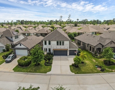 550 Chestnut Reef Court - Photo Thumbnail 2