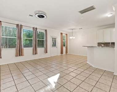 142 N Camellia Grove Circle - Photo Thumbnail 8
