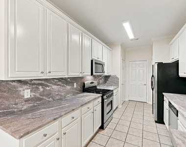 142 N Camellia Grove Circle - Photo Thumbnail 15