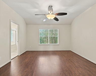 142 N Camellia Grove Circle - Photo Thumbnail 17
