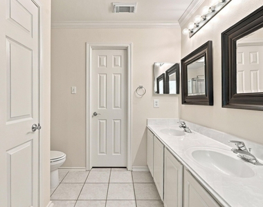 142 N Camellia Grove Circle - Photo Thumbnail 22